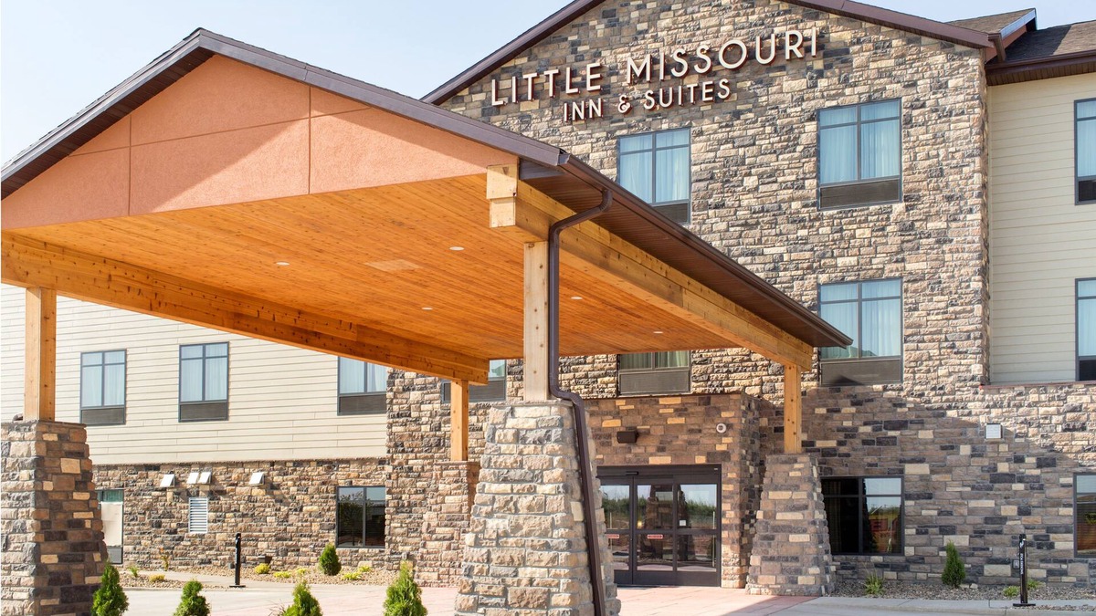 Watford City Hotel | Little Missouri Inn & Suites