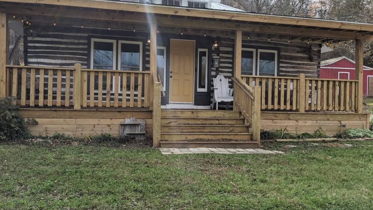 Bellevue Cabin | LITTLE MONEY PIT