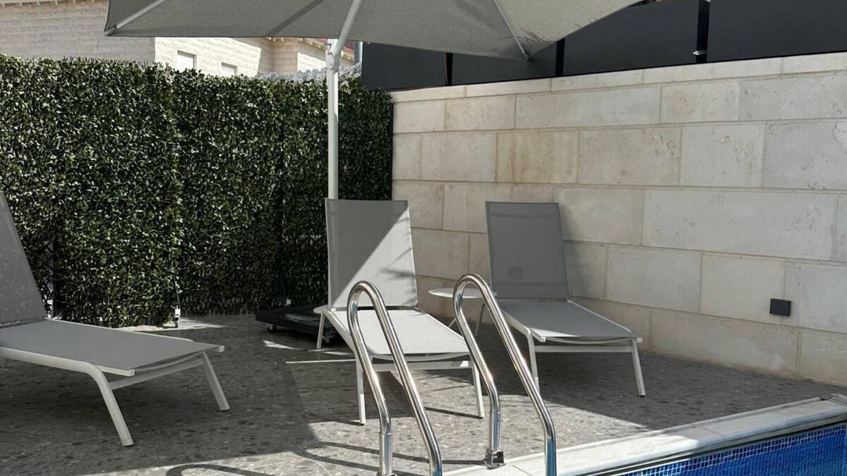 Beit Shemesh Apartment | Little palace with pool AC WIFI