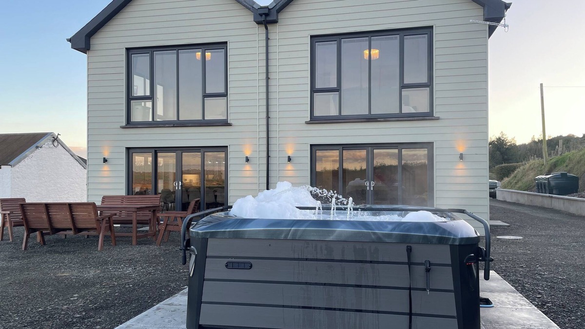 Whitland Cottage | LITTLE PALE, pet friendly, luxury holiday cottage in Whitland