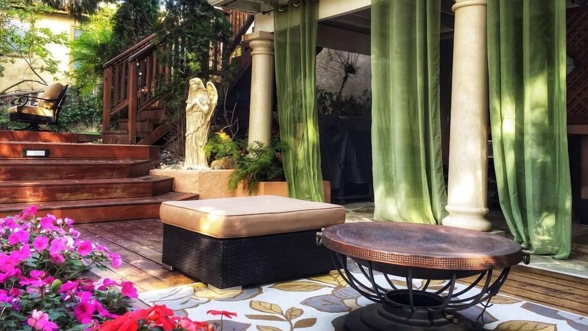 Saratoga House | Little Paradise with sauna garden near downtown