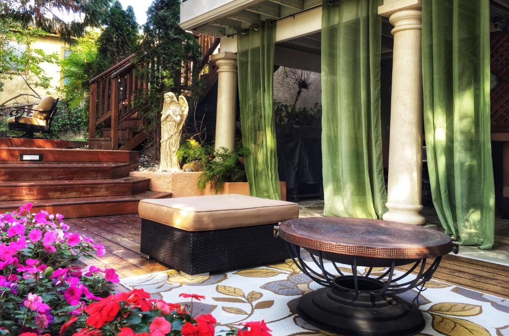 Saratoga House | Little Paradise with Sauna Garden near Downtown