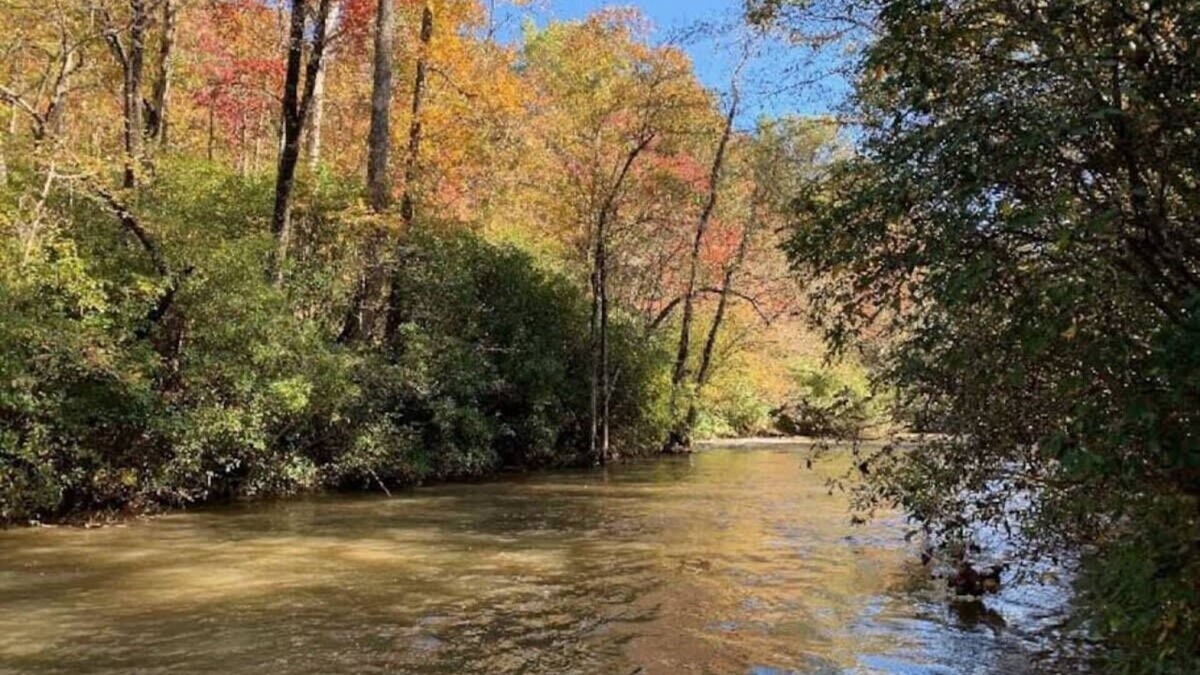 Tamassee House | Little River Retreat