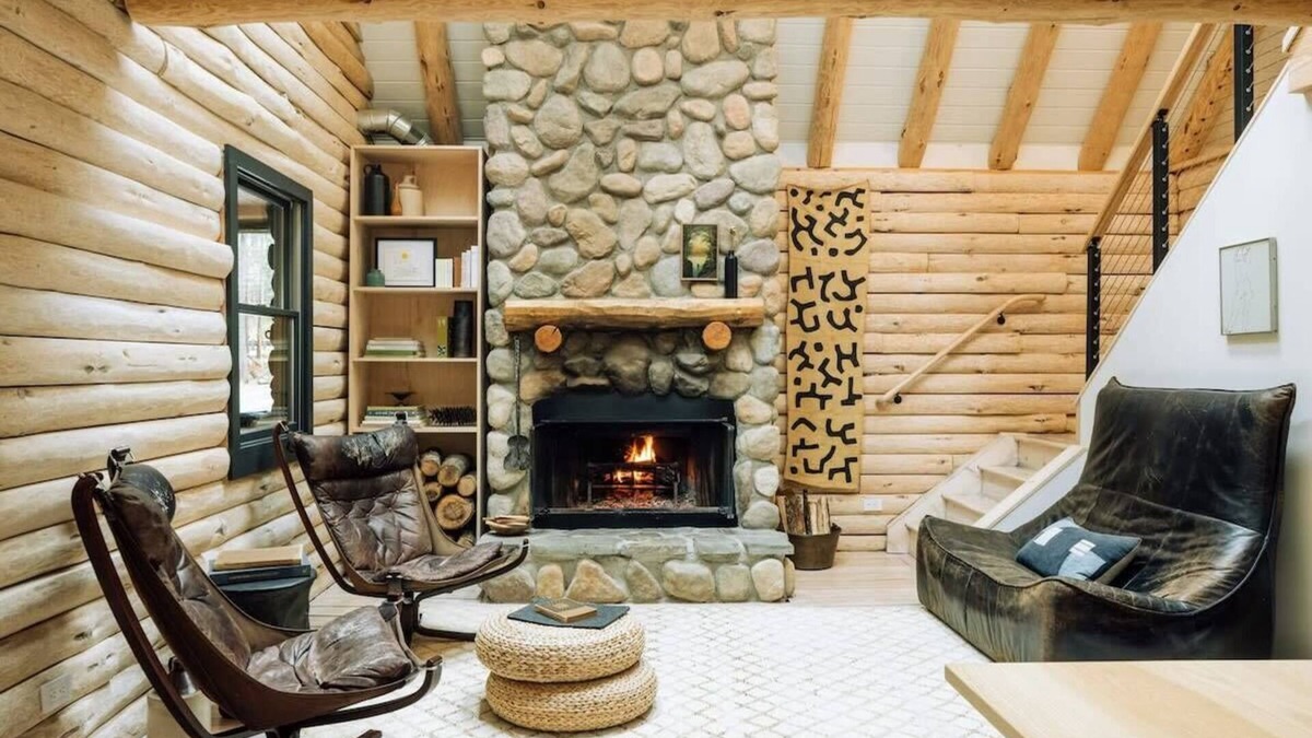 Barryville Cabin | Little River: Waterfront Sauna & Chic Log Cabin