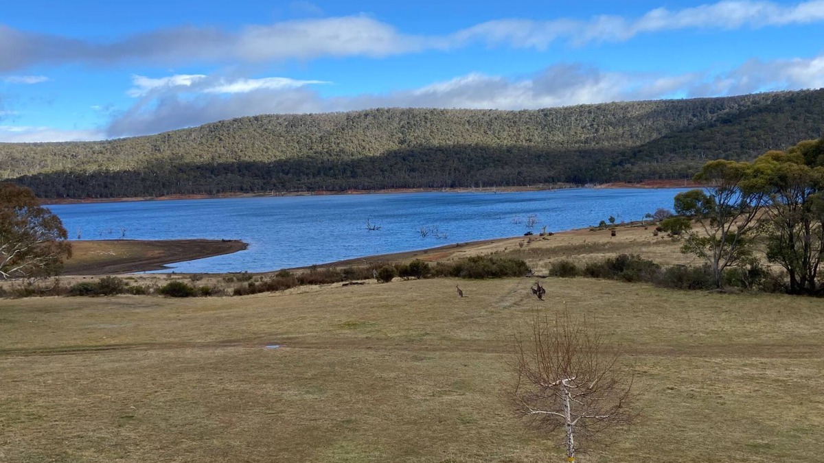 Anglers Reach House | Little Robin Escape - Lakefront - views galore