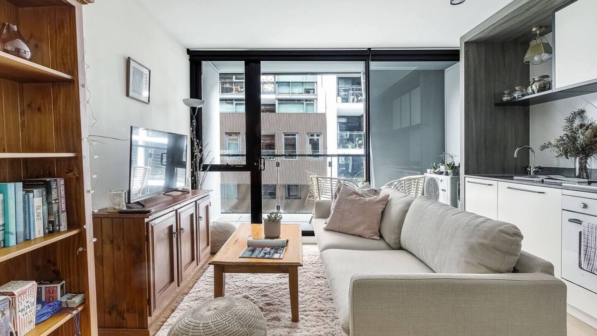 Abbotsford Apartment | Little Shamrock Cosy Resort Style Living