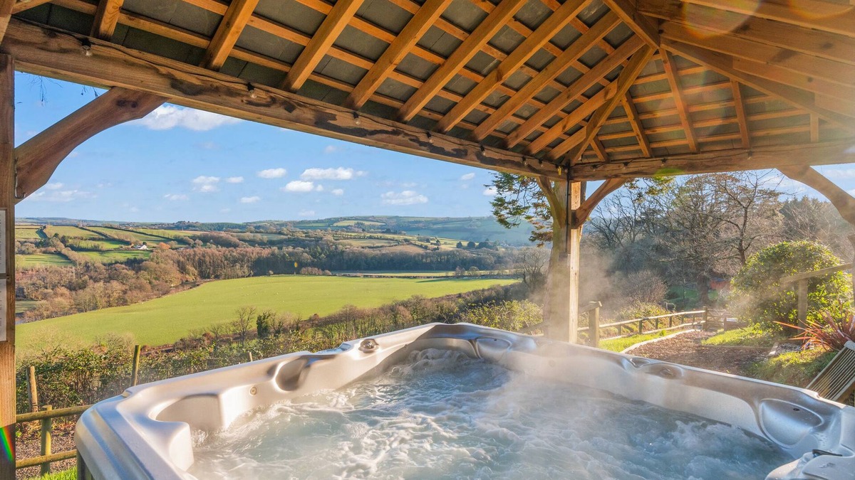 Umberleigh Cottage | LITTLE SILVER NUGGET, romantic, luxury holiday cottage in Umberleigh