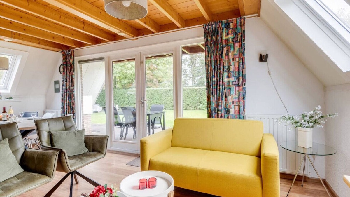 Zwiggelte House | Little Song Thrush I Beautiful Home near Forest Edge