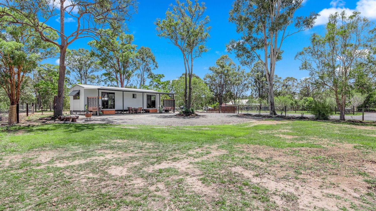 Sunshine Acres House | Little Sunshine private Guest house