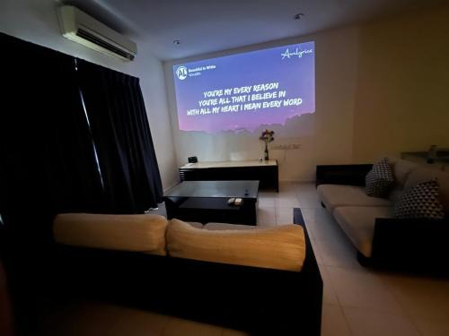 Taman Setia Indah House | Little Theatre Home Setia Indah Austin