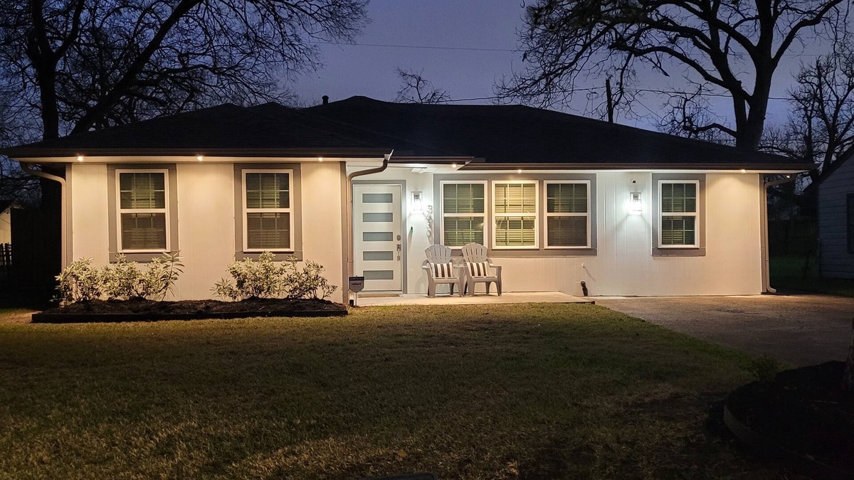 OST - South Union House | Little White Lighthouse NRG/UH/TSU/RICE/Midtown/Downtown
