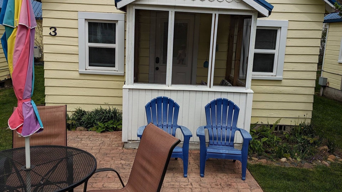 Port Austin Cottage | Little Yellow Cottages #3