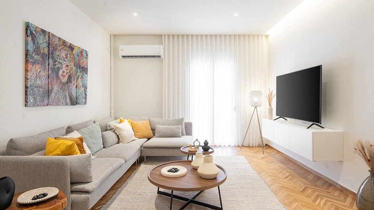 Exarhia Apartment | LIV - Charming 3BD in Athens Vibrant Downtown