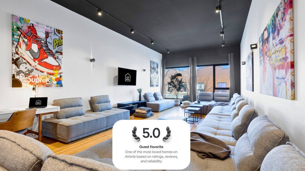 La Petite-Patrie Apartment | LiV MTL Plaza-2 Premium Bachelor Poker Foosball