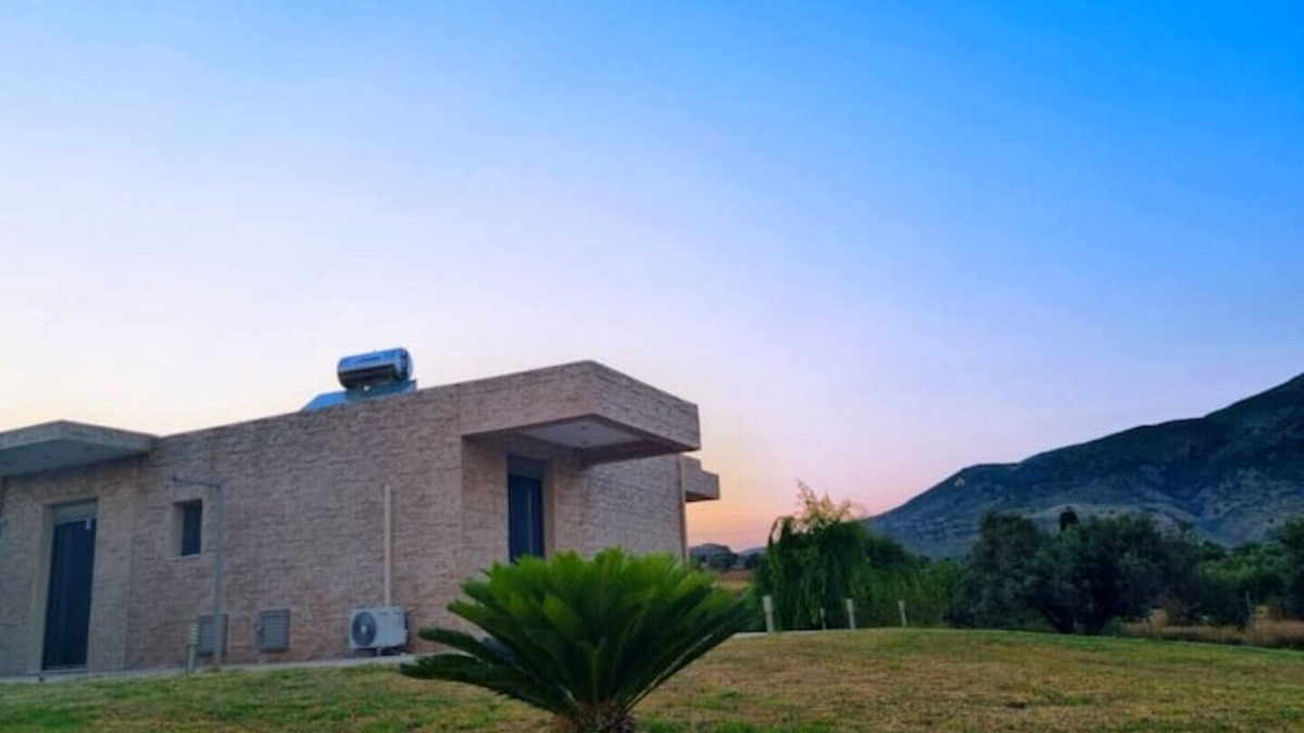 Kardamena Villa | Livas 2 Relaxing Villa in Kardamena! Among Olive trees & Vineyards.