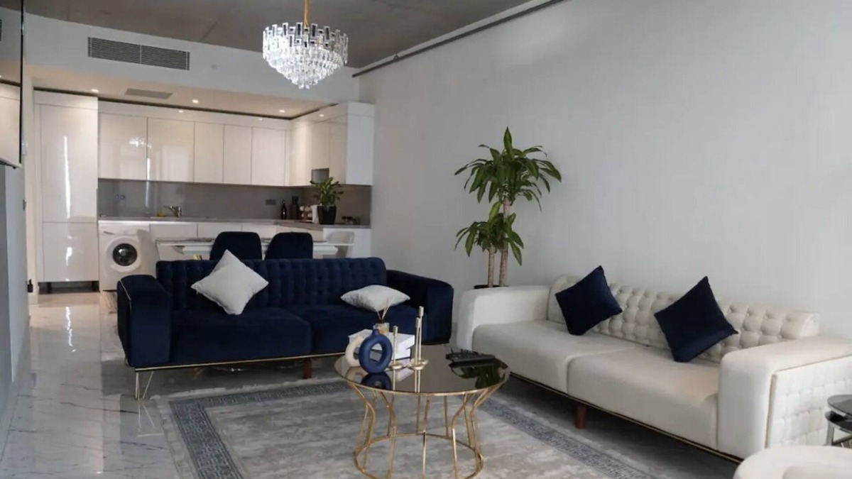 Bomonti House | Live lavishly rent a luxury condo apartment with top-notch amenities in the 40+F