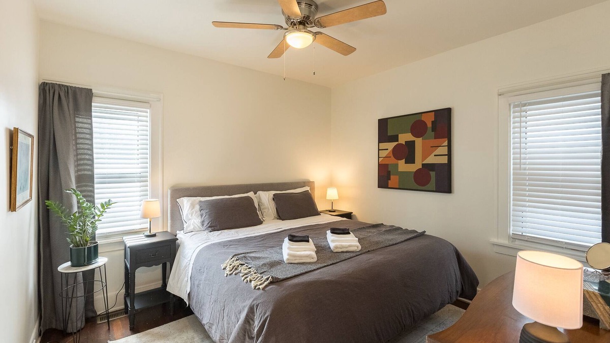 Detroit - Shoreway Apartment | Live like a local in the historical Detroit Shoreway, right at the Gordon Square