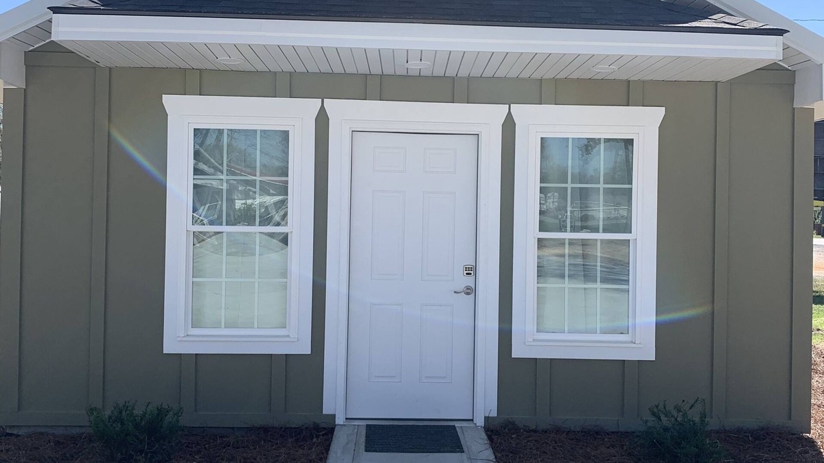 Reidsville Apartment | "Live Oak" Cottage Reidsville Georgia