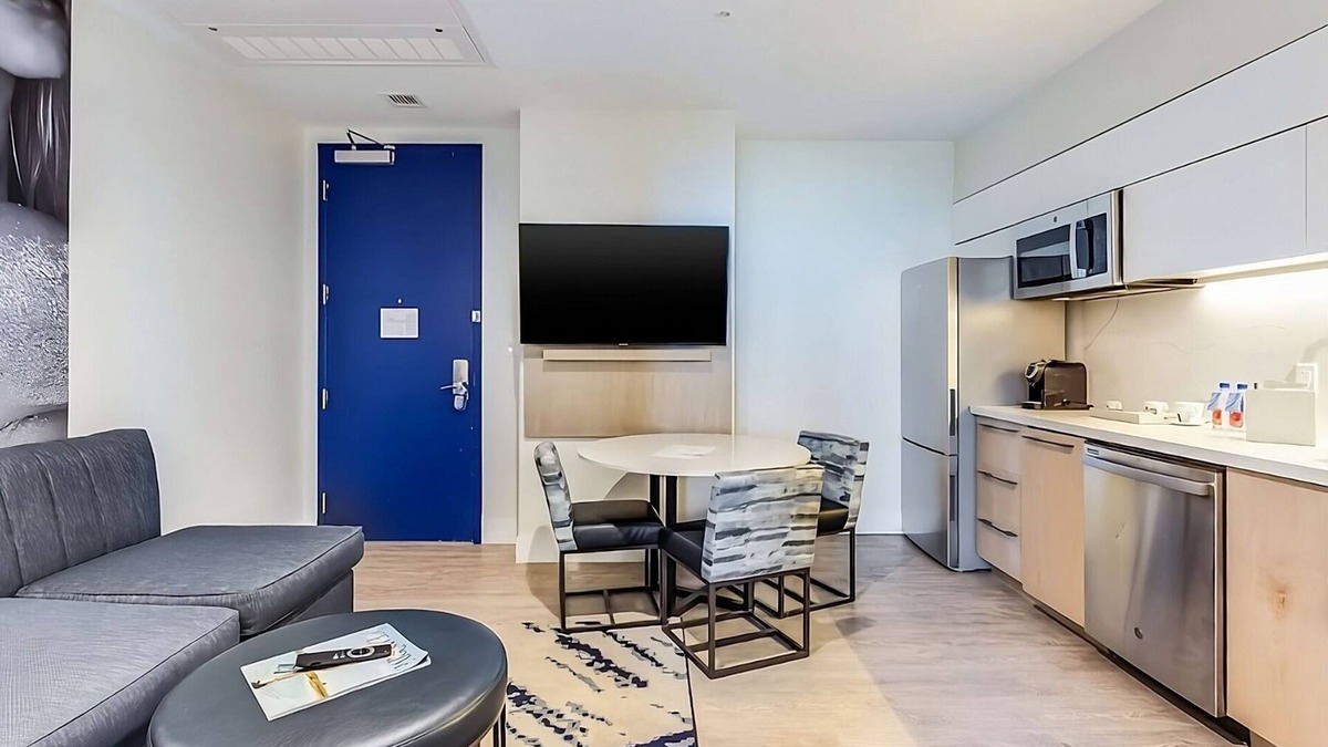 Ojus Hotel | Live the High Life! Rooftop Swimming Pool, Pet-friendly Property!