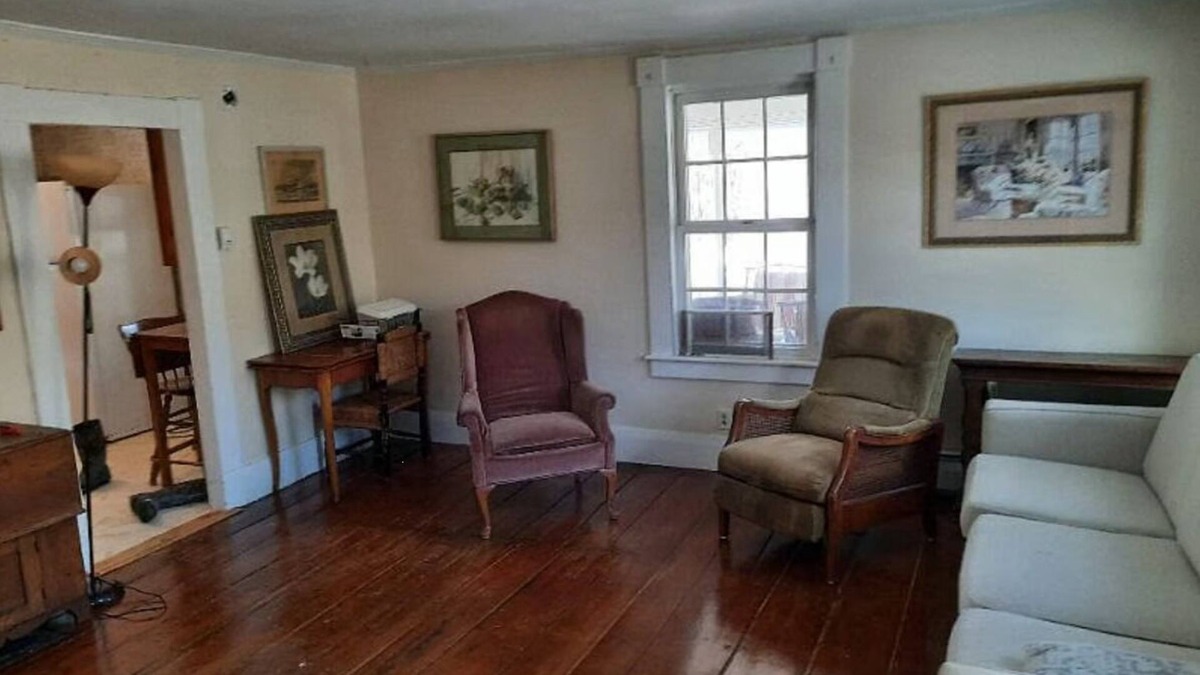 Sharon Other | Live the Vermont Life in 1840 Classic Renovated Cape