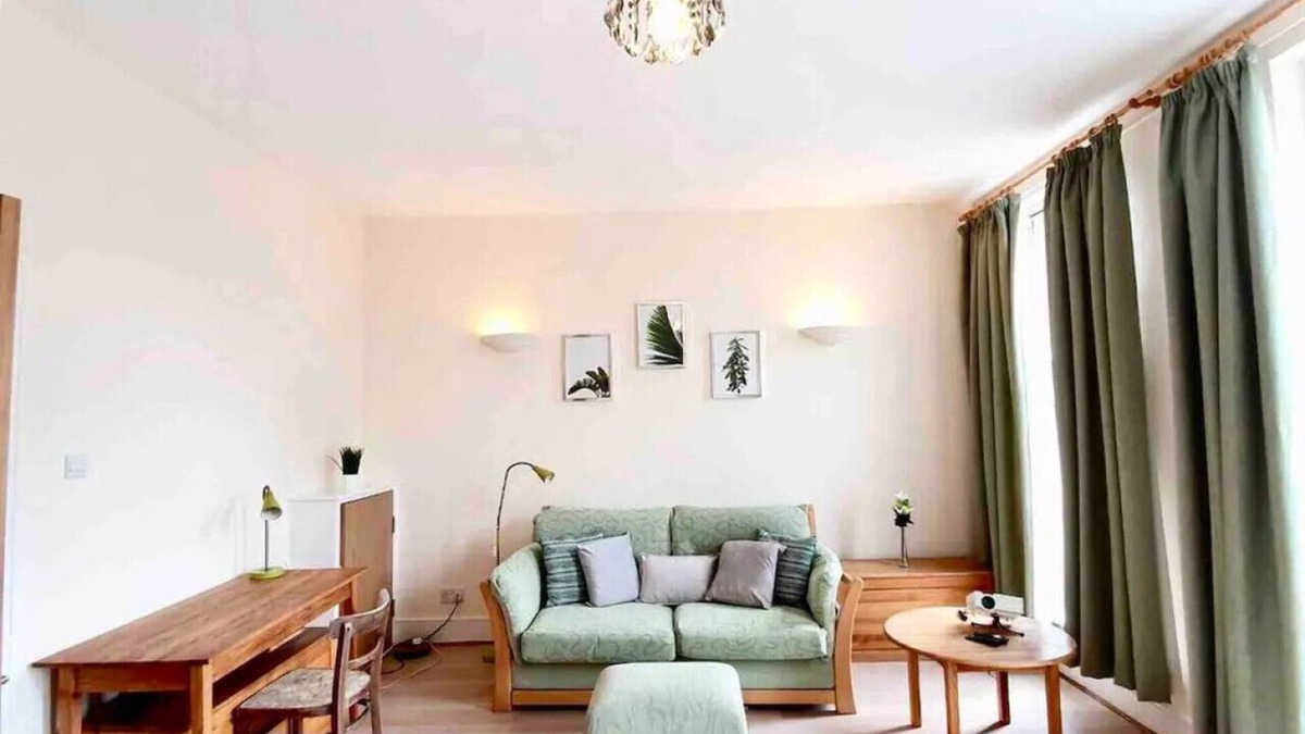 Hope Street Apartment | Liverpool City Centre Georgian Quarter Two-Bedroom Apartment