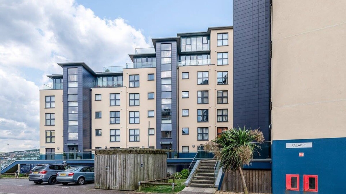 Newhaven Apartment | Livestay 2Bed 2Bath Harbourside Apt/Free Parking