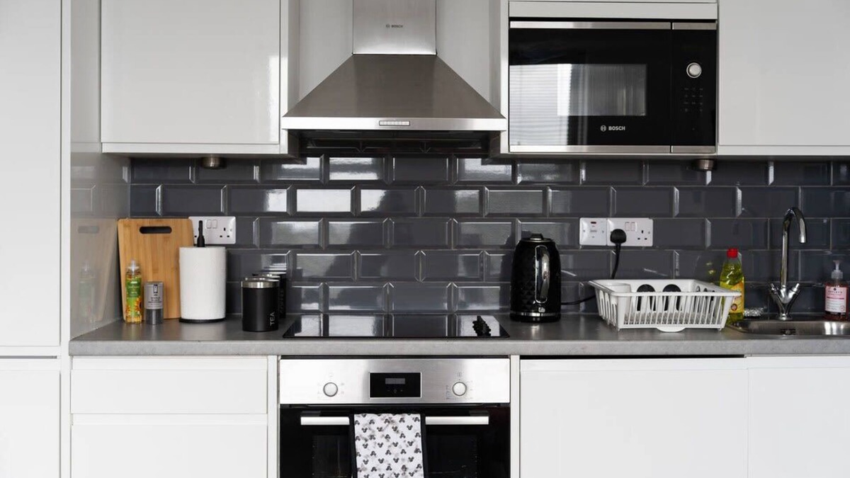 Aylesbury Apartment | Livestay Modern One Bed Apartment in Aylesbury15