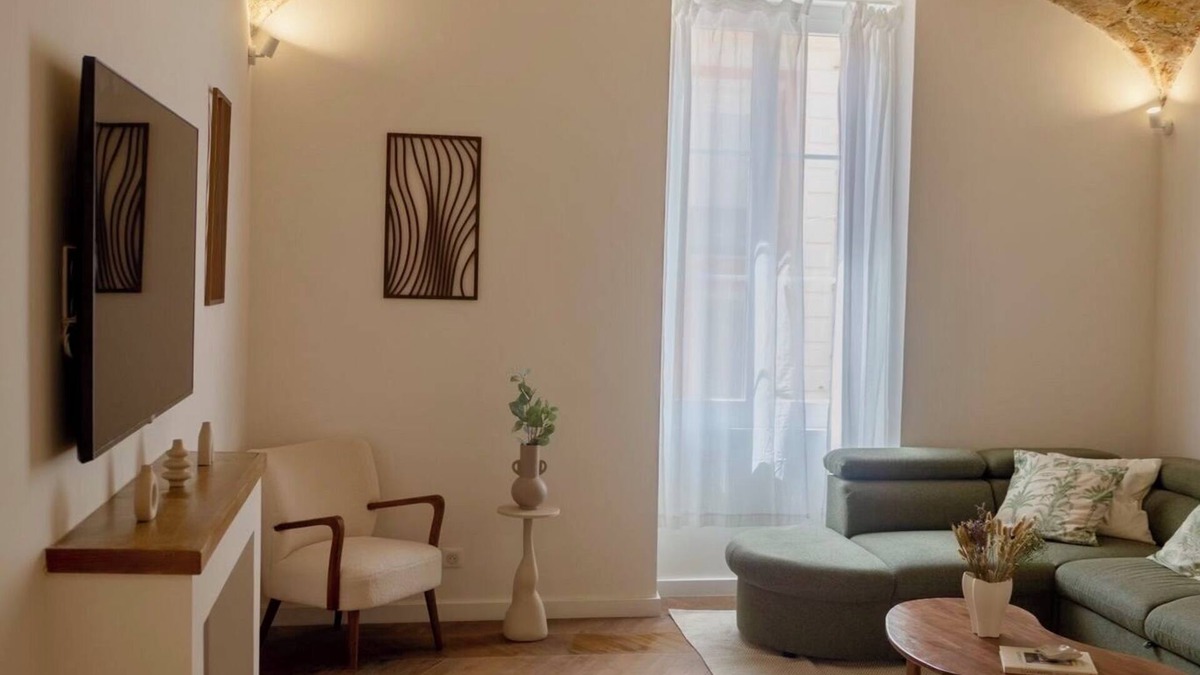 Ajaccio Boat Rental | Livia Grand Standing