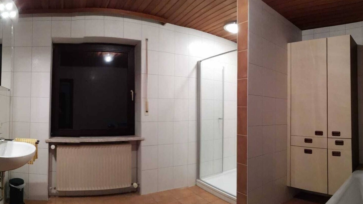 Albaching Apartment | Living & art - vacation apartment approx. 30 min. from Munich with that special something!