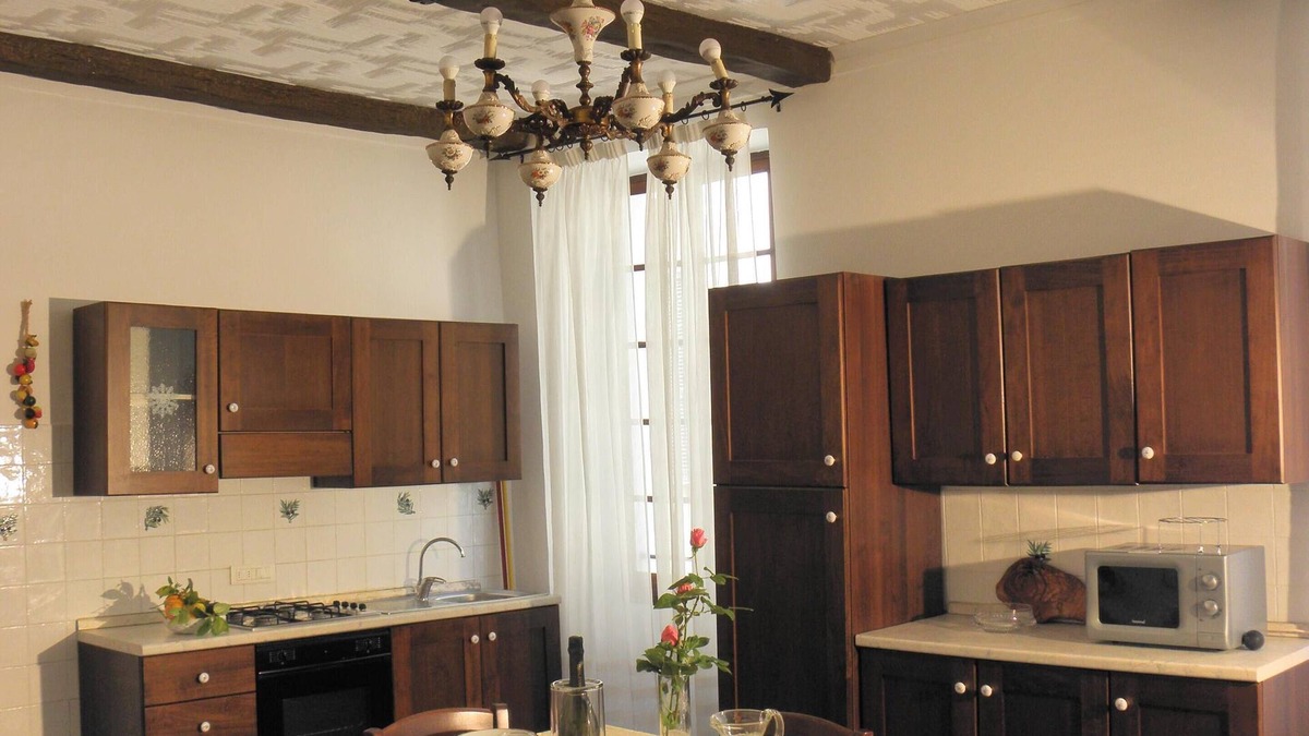 Borgomaro Apartment | Living in an ancient village 15 minutes from the splendid Ligurian Sea
