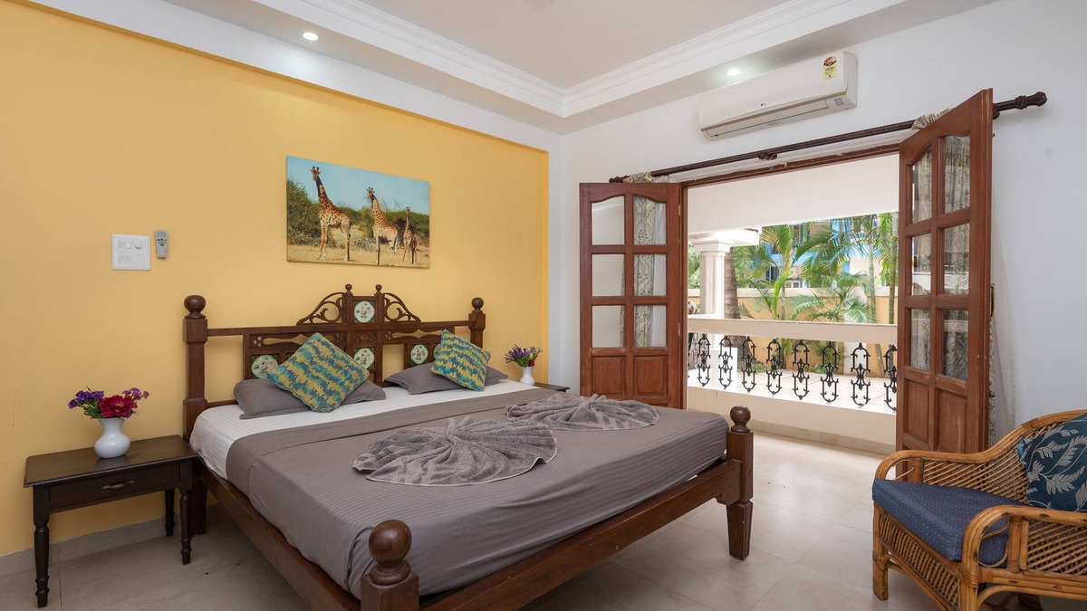 Gauravaddo Villa | Living in the Lap of Luxury with Art Murals, Pool & Seahorse Shower in Calangute