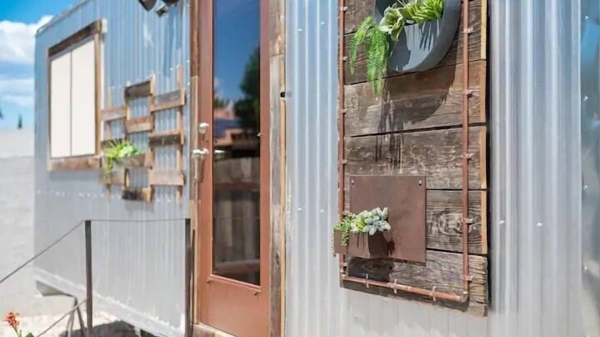 Las Vegas House | Living Large in a Tiny House