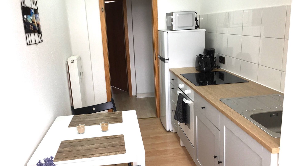 Duisburg Mitte Apartment | Living near the main station and center - 2nd floor right