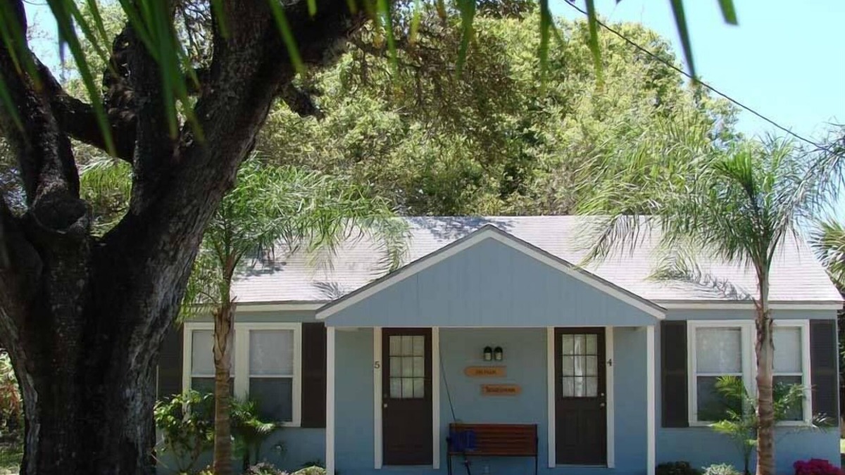 Fulton Cottage | Living On Island Time #5 - Cozy Coastal Cottages With A Whole Lot Of Charm!