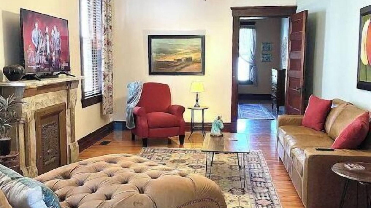 Cherokee Triangle Condo | Living on the Edge in the Highlands.