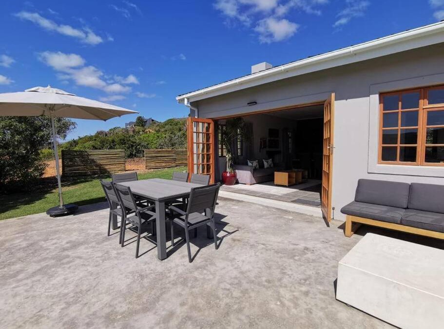 Port Beaufort House | Living The Breede - Weaver Cottage