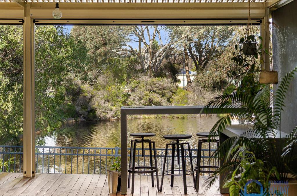 South Yunderup House | Living the Dream in Yunderup