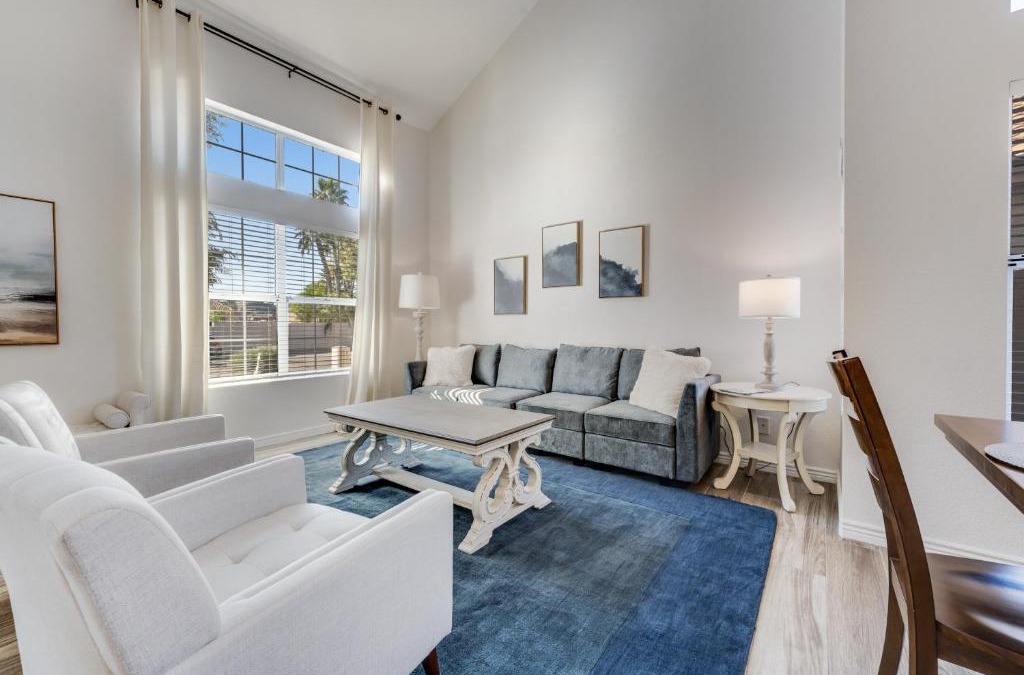 Foothills House | Living Under Par