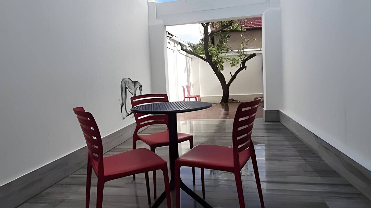 Barrio Italia Apartment | Living Vaisse