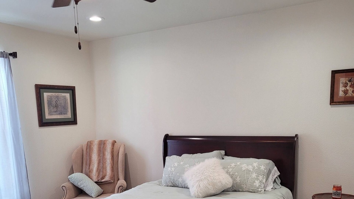 Lingle Bed & Breakfast | Living your best Guest Ranch life- Queen room- Activities/Experiences avaliable