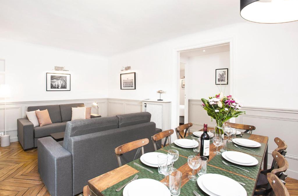 Quartier de Rochechouart Apartment | LivinParis - Luxury 4 Bedrooms Opera Lafayette II