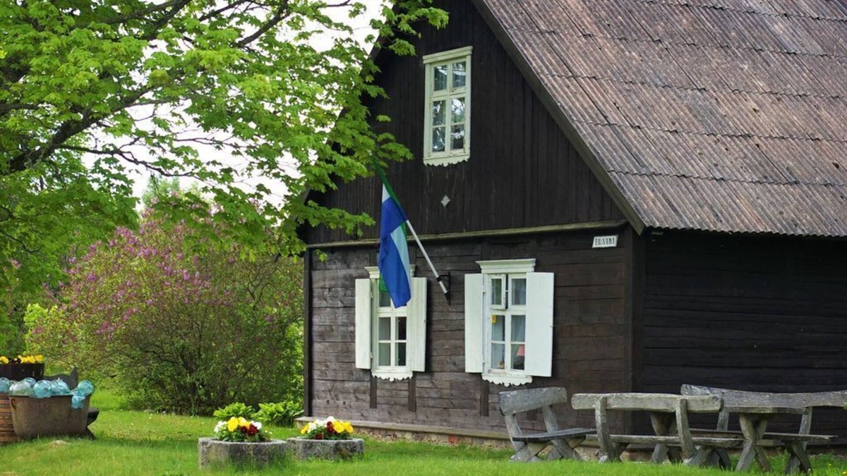 Mazirbe House | Livonian & Latvian homestead "Branki"