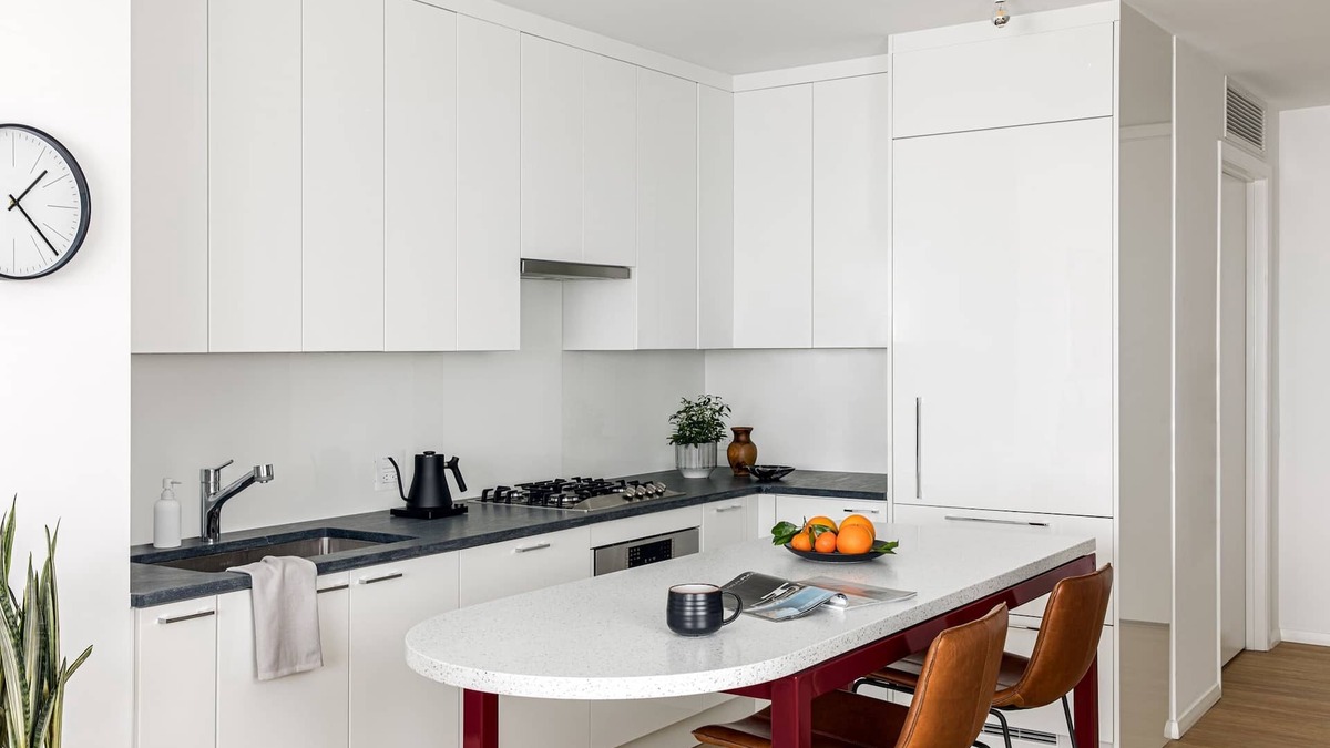 Logan Circle House | Liz by Black Swan - Executive 2-bedroom (406)