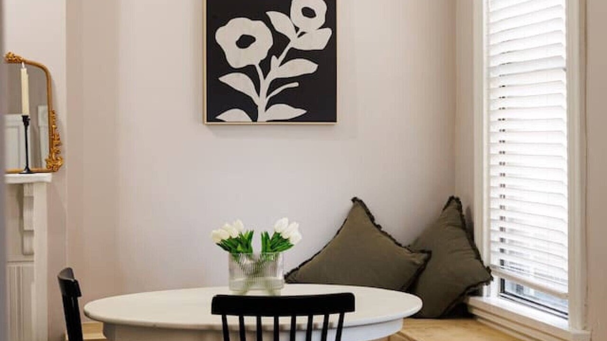 Downtown Cincinnati Apartment | Lizzy’s 2 King Haven