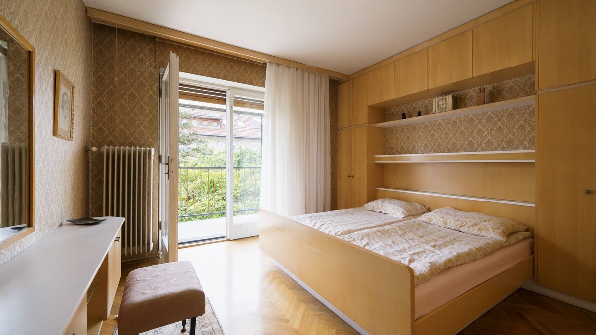 Bezigrad District House | Ljubljana C17: five-bedroom house with a garden & parking