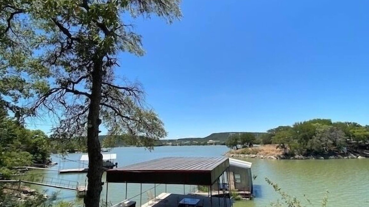 Palo Pinto House | L👀K Waterfront Lake Home … nestled in the beautiful Palo Pinto Hills.