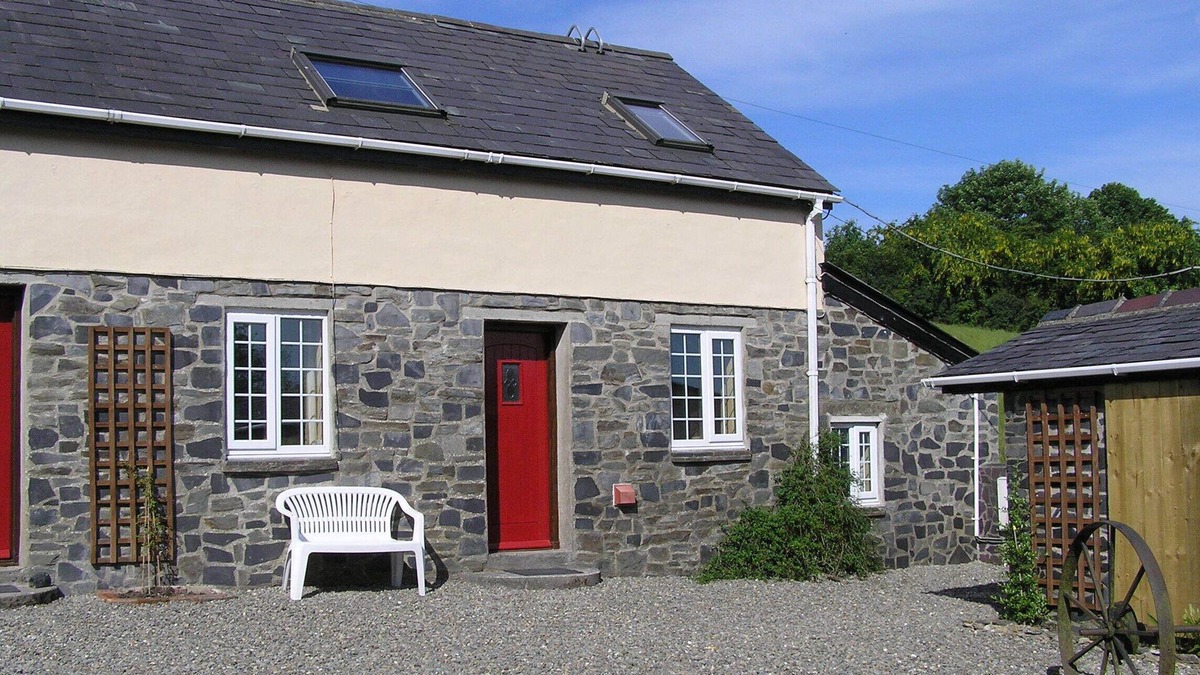 Llangeler Cottage | Llainddu Farm Lovely Detached Cottage, Beautiful Views, Gardens And Woodland