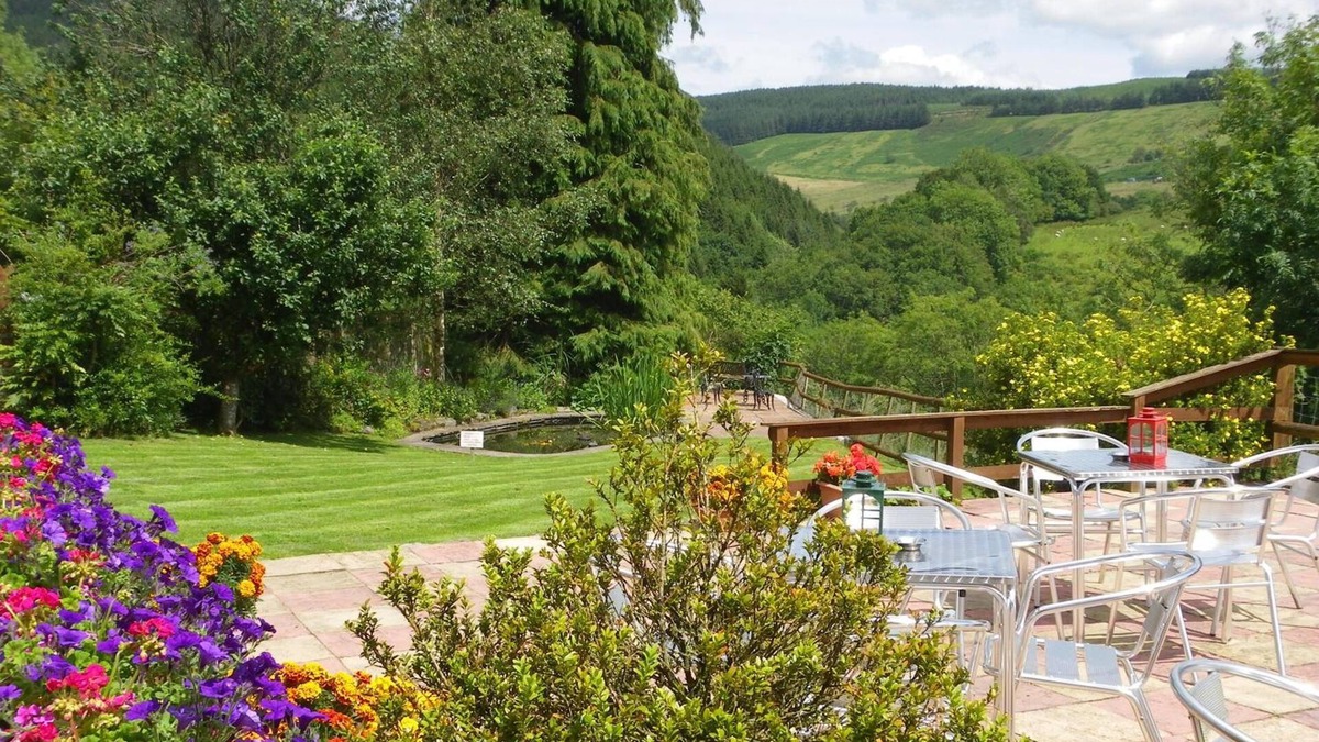 Llandovery House | Llanerchindda Farm Guest House