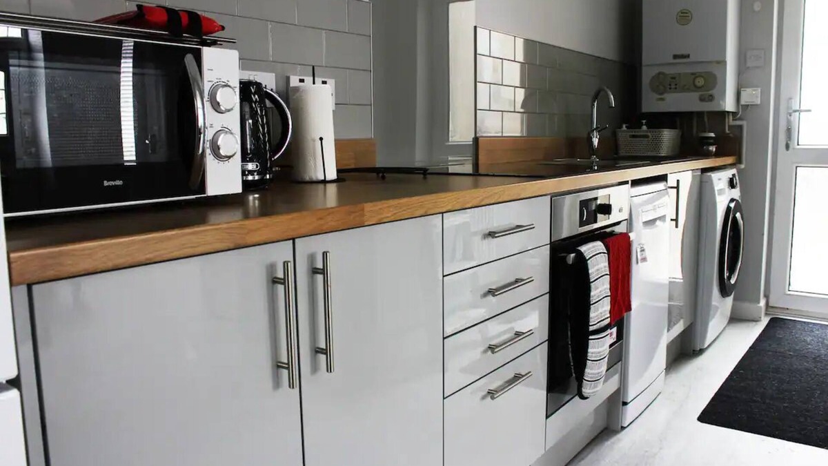 Crumlin Cottage | Llanhilleth Miners Cottage, great for touring South Wales and Dog Friendly