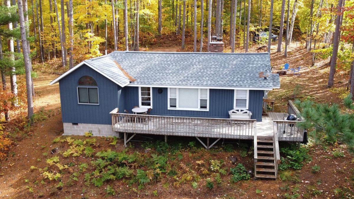 Wetmore Cabin | LLC-Peaceful, Lakefront Cabin Near Munising with Canoe & Rowboat